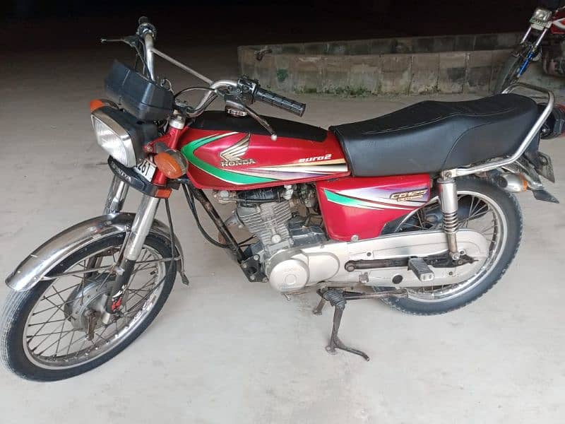 Honda CG125 7