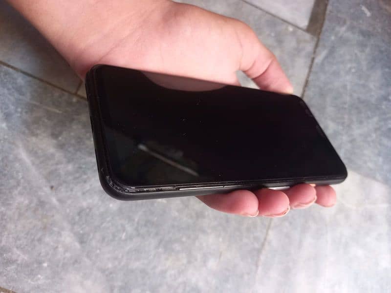 Google Pixel 4 6/128 exchange possible with iphone 9