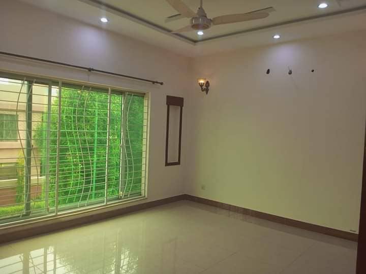 5 Marla Beautiful House Available For Sale In Johar Town 16