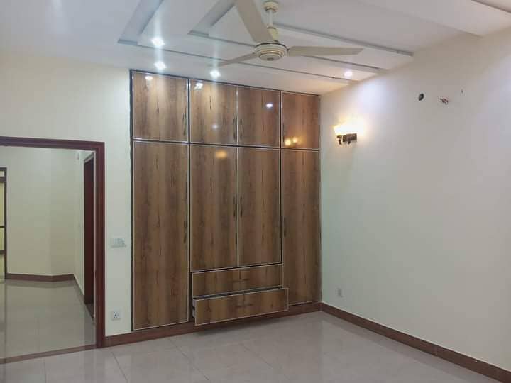 5 Marla Beautiful House Available For Sale In Johar Town 20