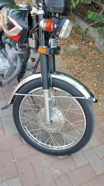 HONDA CG 125 2022 10/10 Condition TOTALLY genuine 9