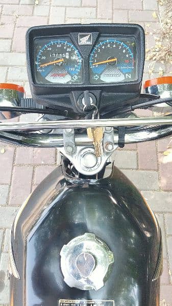 HONDA CG 125 2022 10/10 Condition TOTALLY genuine 11