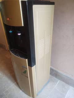 Water Dispenser Hot & Cold Functions