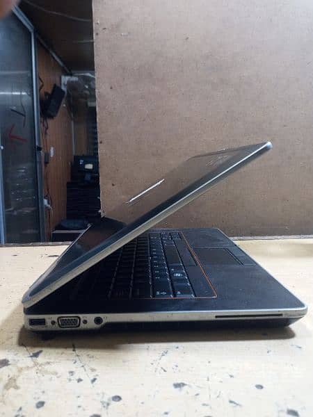 Dell latitude 6430 i5/3rd generation 4gb ram 320 gb HDD 2