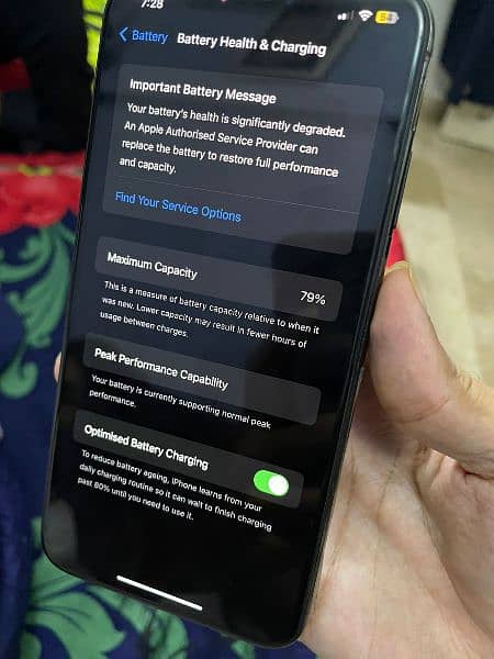 Selling Iphone Xs Max 1