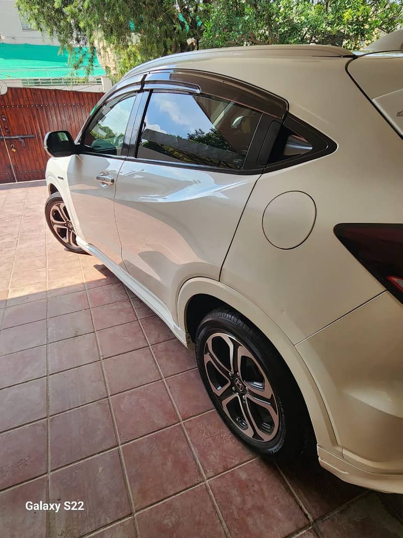 Honda Vezel Hybrid Z 2014 3