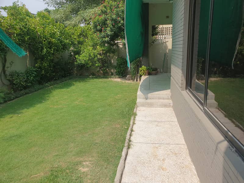 1 Kanal Lower Portion Available for Rent in P Block DHA Phase 1 Lahore 9