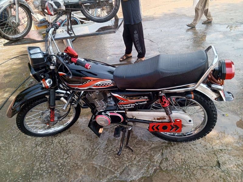 Honda CG 125 For Exchange YBR 125 4