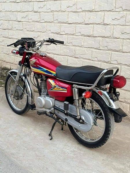 Honda CG125 Bike For Sale  (Call Number;03257844814) 0