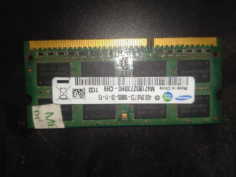 Samsung 4GB 2Rx8 DDR3 PC3 and Kingston 2GB 2Rx8 DDR3  PC3 Laptop RAM 0