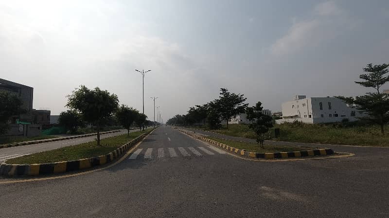 10 Marla Located Residential Plot In DHA Phase 7 - Overseas Enclave 5