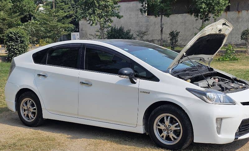 Toyota Prius 2013 8