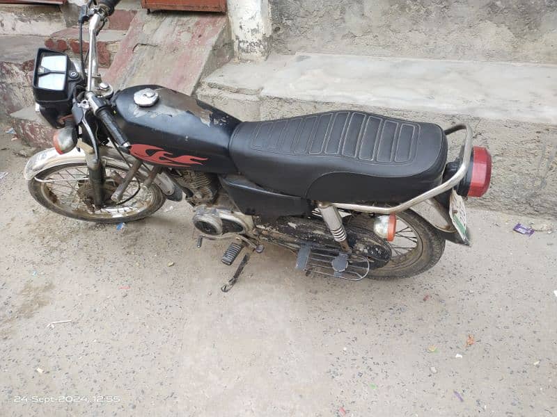 Honda 125 mode l2011 1