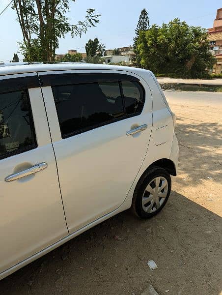 Daihatsu Mira 2016 9