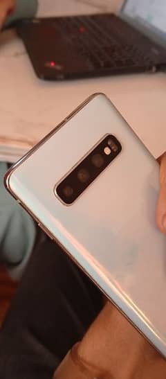 Samsung S10 8/128 punched 0