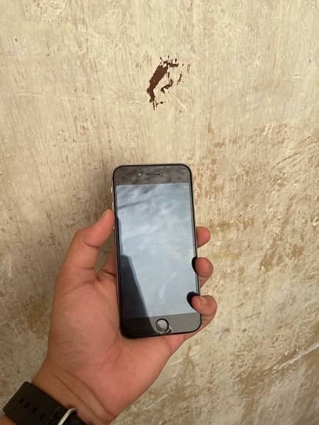 iPhone 6 finger ok pta approved urgent sale 1