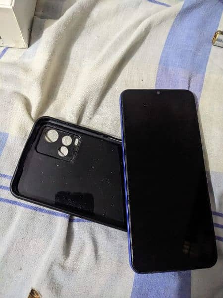 VIvo Y21A with box 0