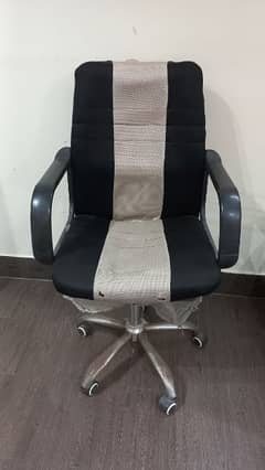 Revolving Chair in Good Condition