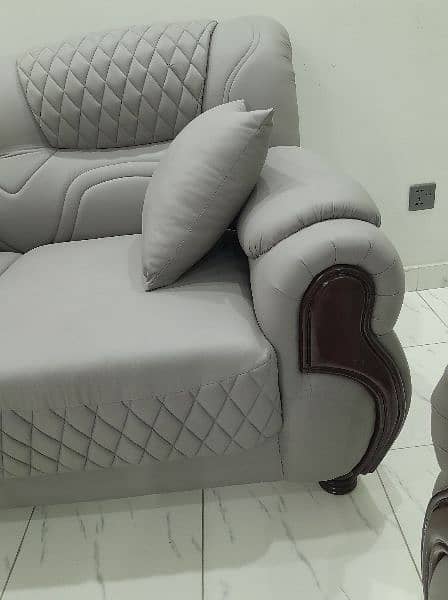 New 7 seater leather sofa set 7