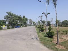 Get Your Hands On Residential Plot In Lahore Best Area 0