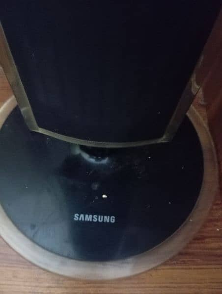 Samsung original tower speaker. with Geepas woofer free 1