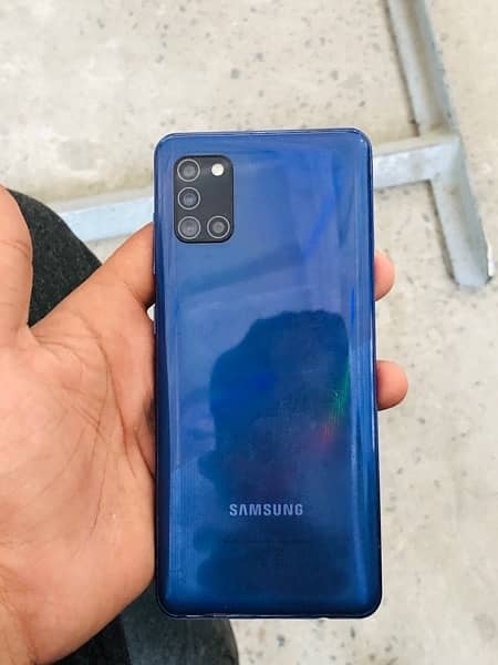 Samsung galaxy A31 1