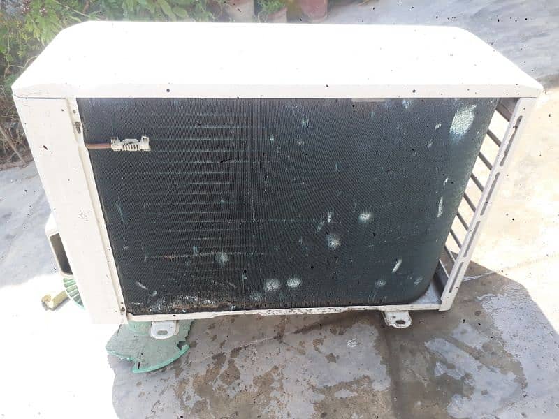 Inverter Split Ac 1.5 Ton Dawlance 1