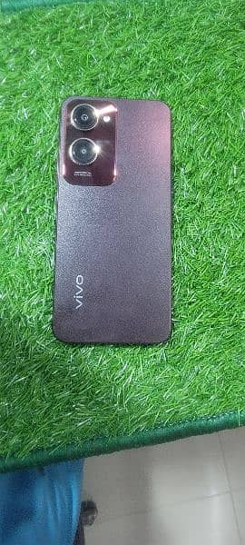 vivo y18 4+4 gb 128gb 10/10 3