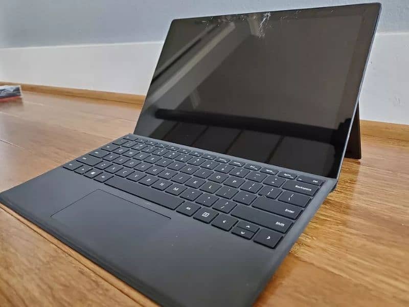 Microsoft Surface pro7 Corei5 10th Generation 8GB/128GB 0