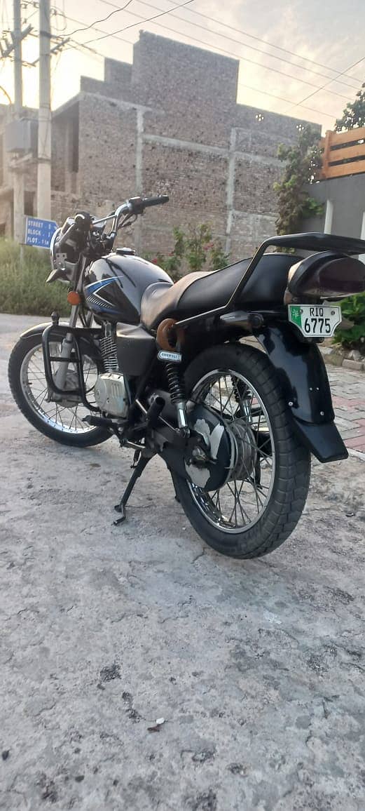 Suzuki GS 150 2017 7