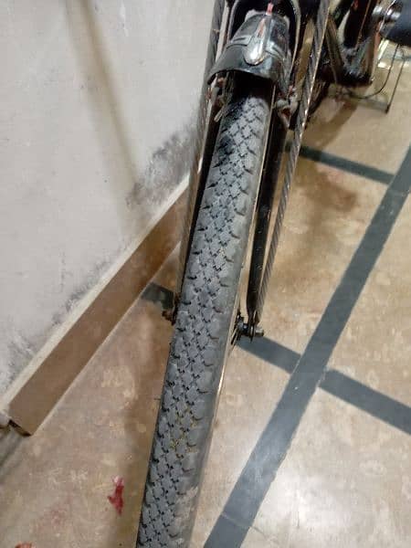 22 inch sohrab cycle in good condition new tyre tubes 2