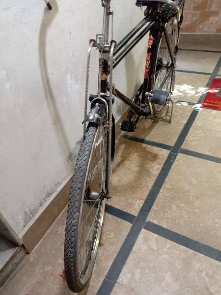 22 inch sohrab cycle in good condition new tyre tubes 4