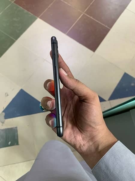 iPhone 11 128gb Jv non pta 4