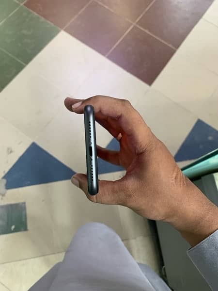 iPhone 11 128gb Jv non pta 5