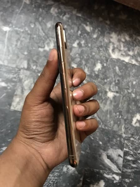 i phone Xs Max DUAL PTA 64GB 1