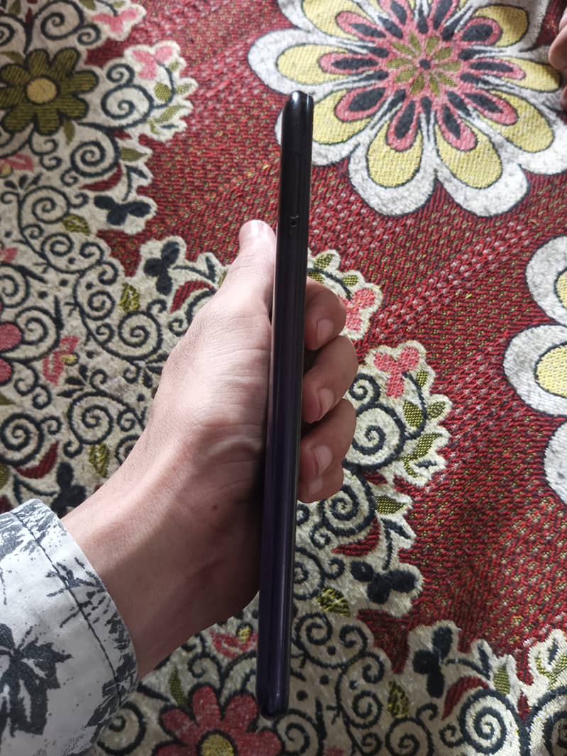 Infinix Hot 8 Lite 10/9.5 Condition 2