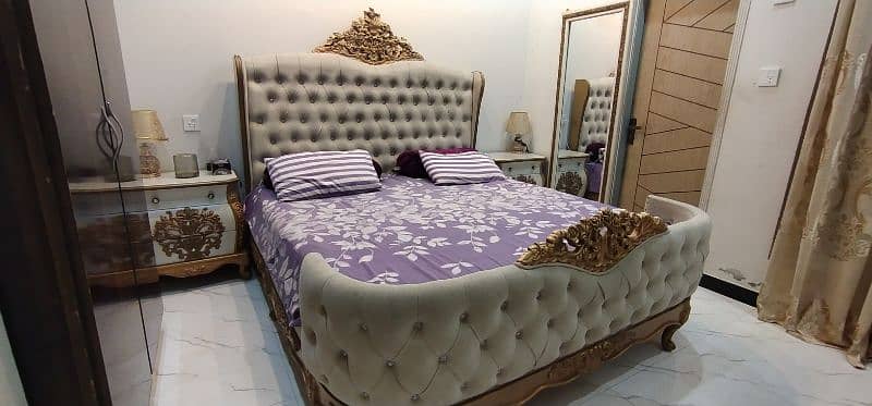 Luxury Bed Set with Side tables, Dressing, Deewan & 1 Wall Mirror 0