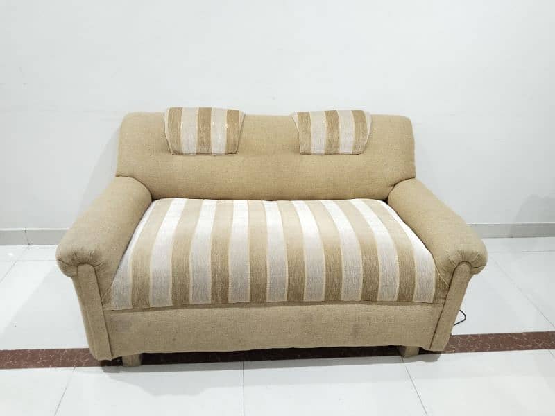 2 seater sofa 0