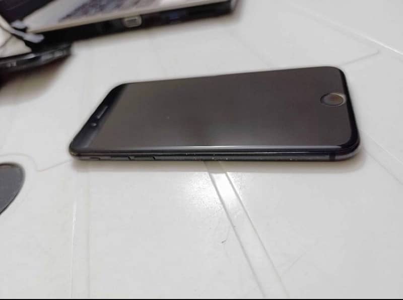 iPhone 7 128GB PTA Approved Urgent Sale 2