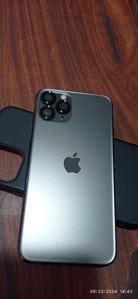 Iphone 11 pro PTA APPROVED 1