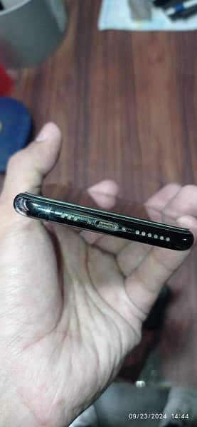 Iphone 11 pro PTA APPROVED 2