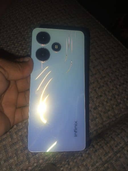 Infinix Hot 30 8 8 128 gb room hen 10/8 condition full box hen 6