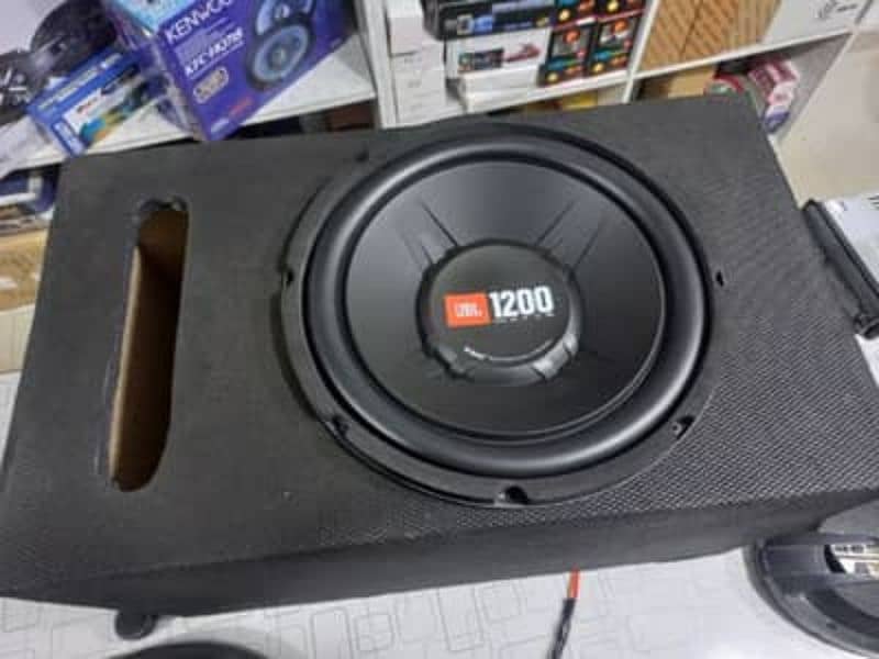 amplifier supported JBL woofer. 0