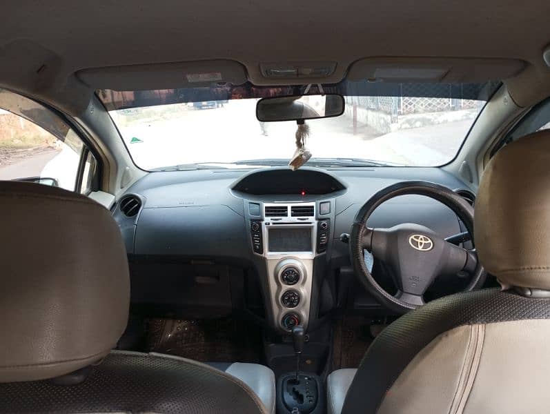 Toyota Vitz 2008/2012 6