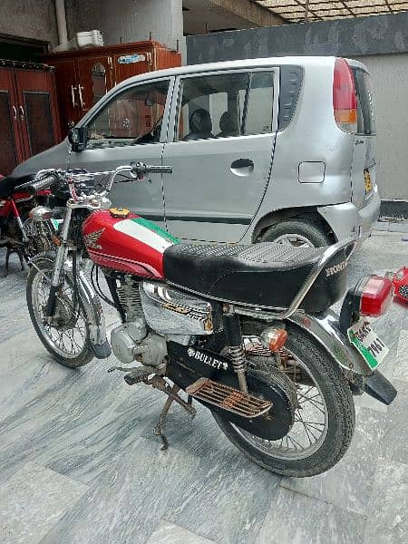 honda 125 Special Edition Self Start 3