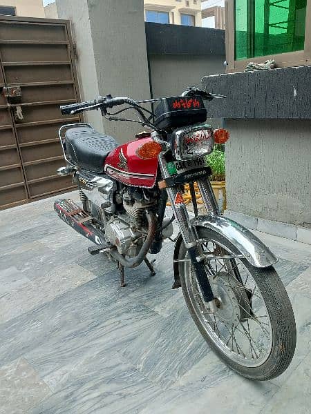 honda 125 Special Edition Self Start 5