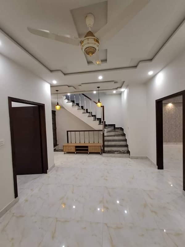 5 MARLA BEAUTIFUL HOUSE FOR SALE IN PARAGON CITY LAHORE 17