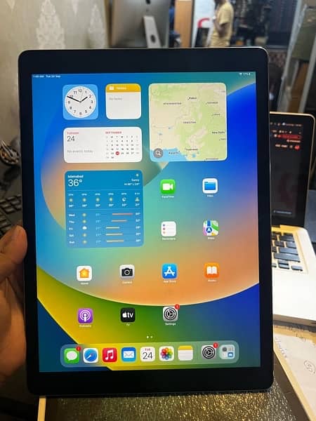 Apple Ipad Pro 2nd Generation 256GB 12.9 Inch 2