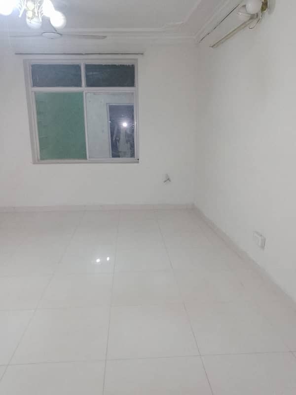 I. 8/4 Extension Flat Available For Rent Office And Bachelors 9