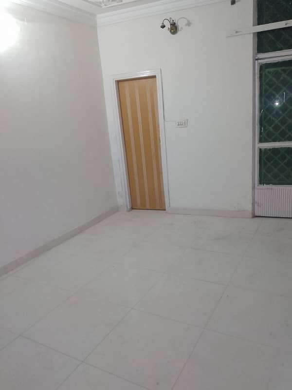 I. 8/4 Extension Flat Available For Rent Office And Bachelors 12